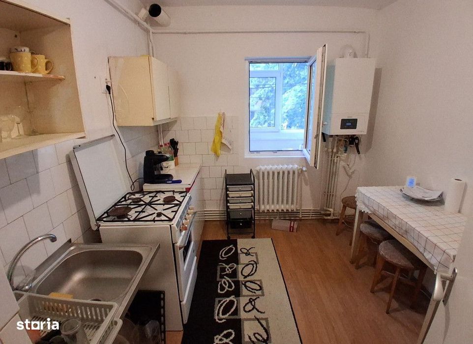 3 camere decomandat conf.1 Pacurari Petru Poni et. 1 Cod:163259