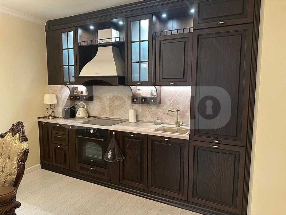 Дава се под наем Двустаен апартамент в Варна, Център - 82 кв.м за 1000 € - Снимка #4