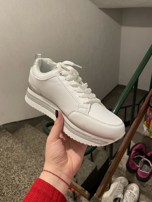 Дамски маратонки 39 номер