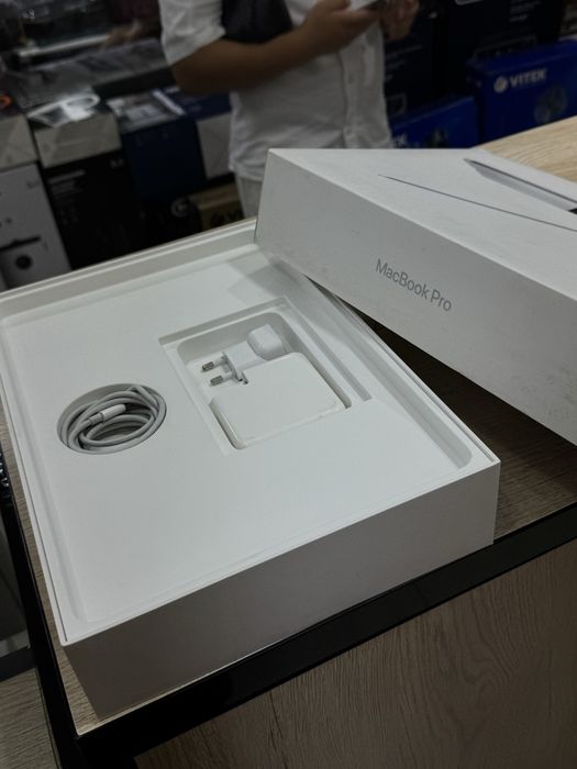 Mac book Pro i5 2017