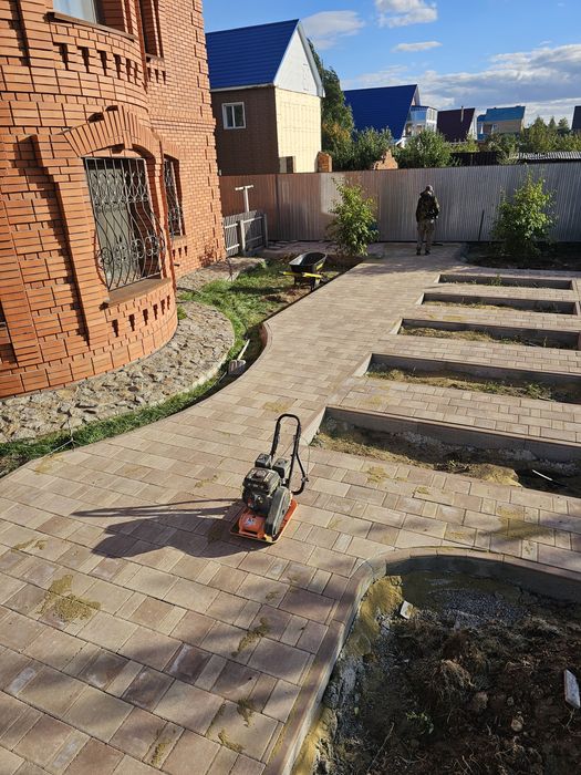 Укладка тратуарной плитки,брусчатки.