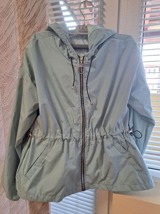 Светло зелено шушлеково яке