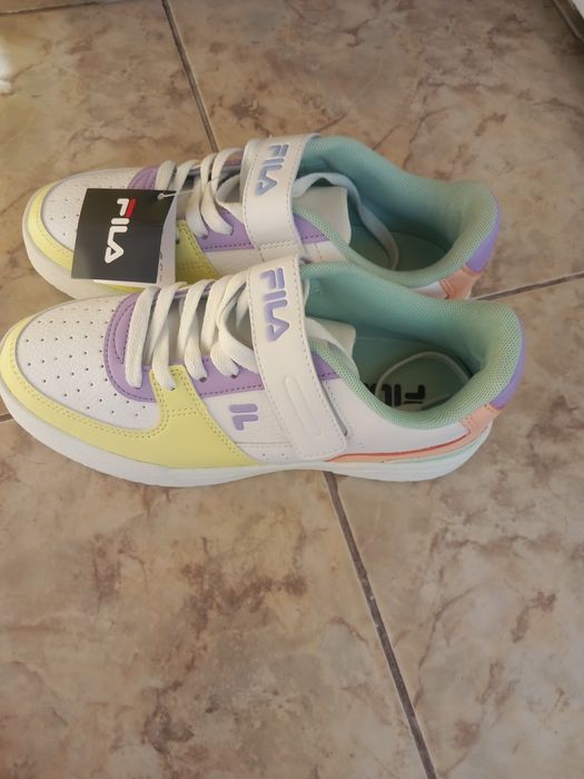 Adidasi FILA NOI