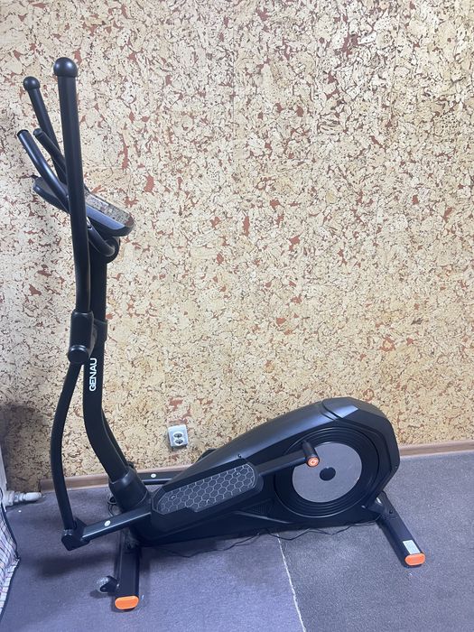 эллиптический тренажёр