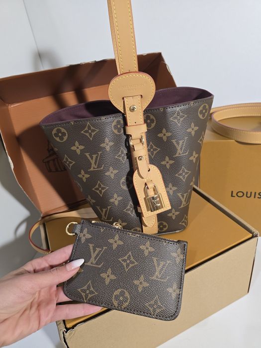 Налична чанта LV Bucket