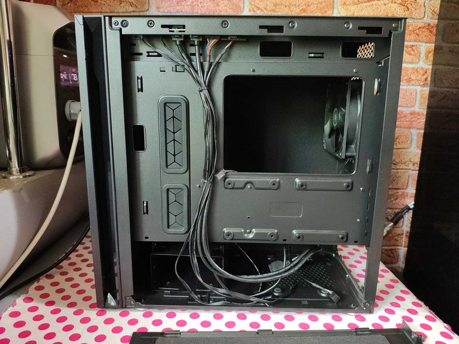 Carcasa PC Gaming Cooler Master Silencio S400