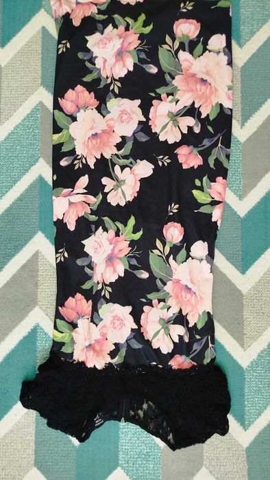 Rochie dama , nr 38 , cu flori  casual/ eleganta