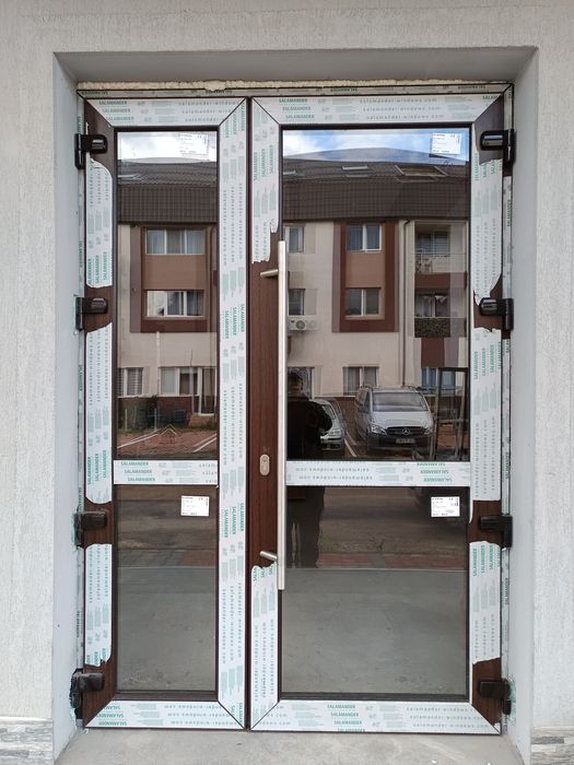 Tamplarie pvc și Aluminiu