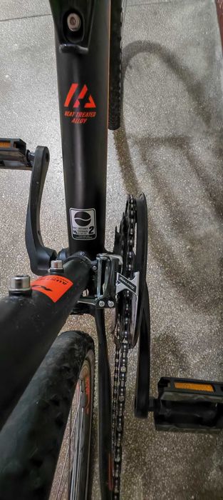 Bicicletă KTM MTB cu suspensie față, Shimano Altus, V-Brake