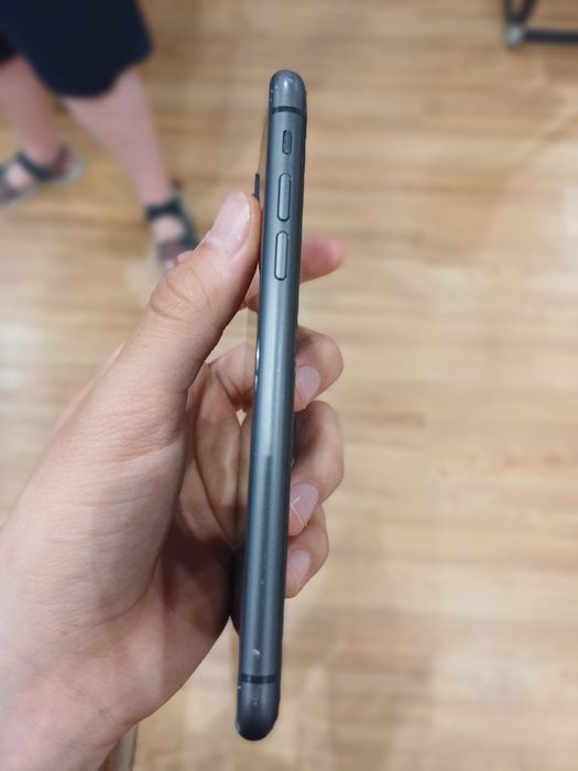 iPhone 11 отличном состоянии