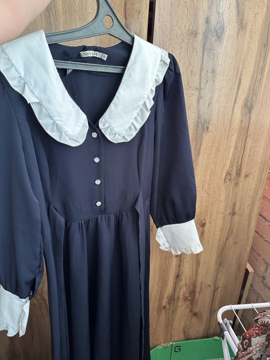 Продам платье женские