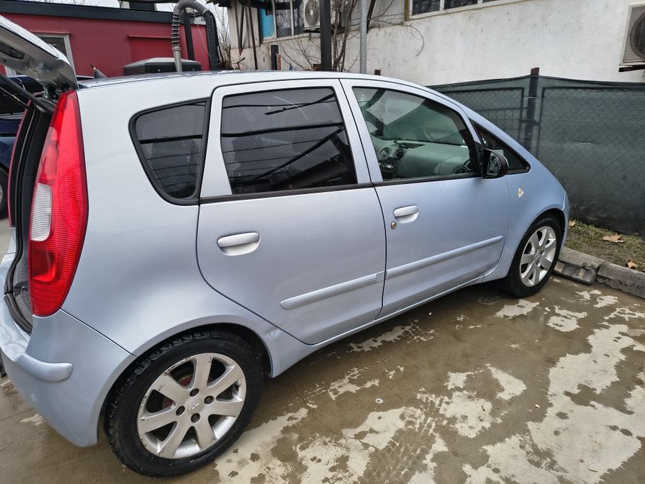 Mitsubishi colt 1.3 benzina 2005