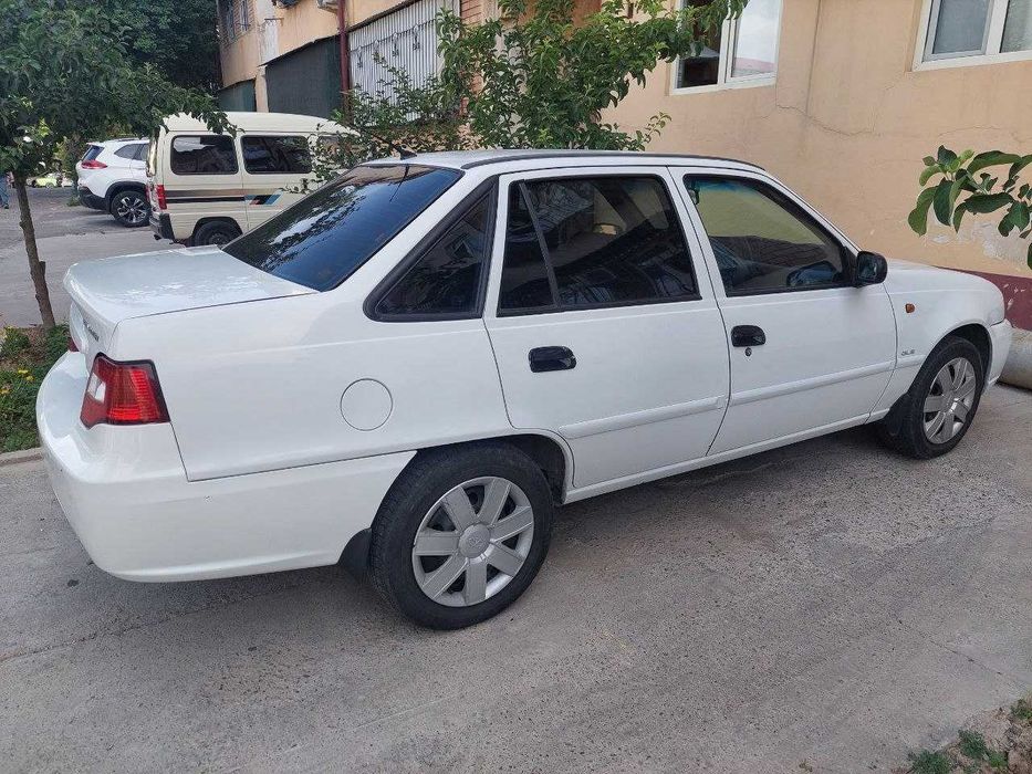 Nexia 2,  1.6 DONS Super, sotiladi.
