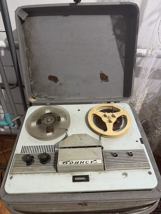 Продам магнитофон