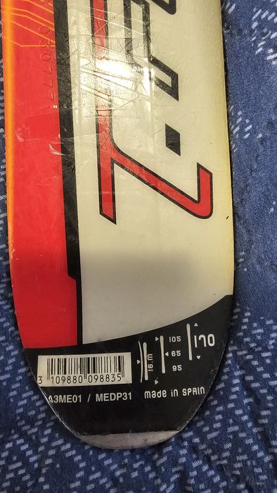 Ски Rossignol 170 и щеки.