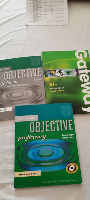 Помагала и речници по английски