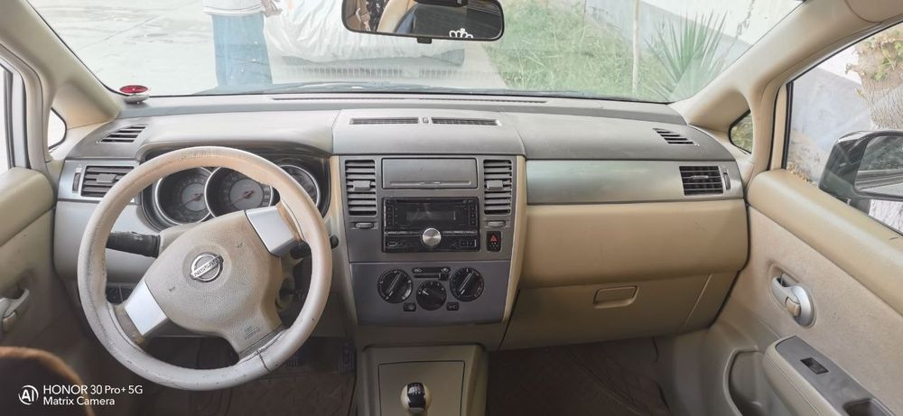Nissan Tida mexanika