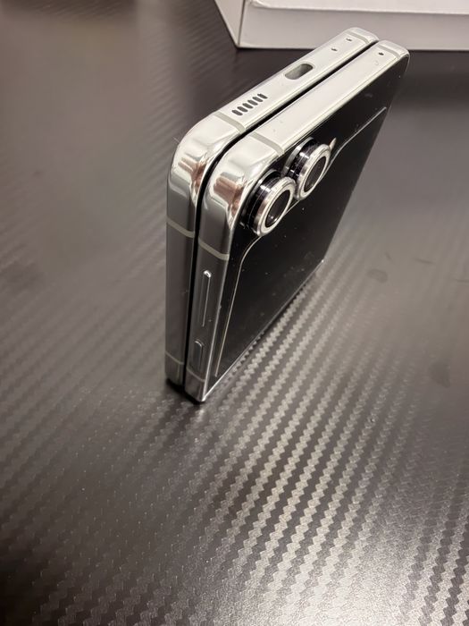 Samsung Z Flip 5 256GB