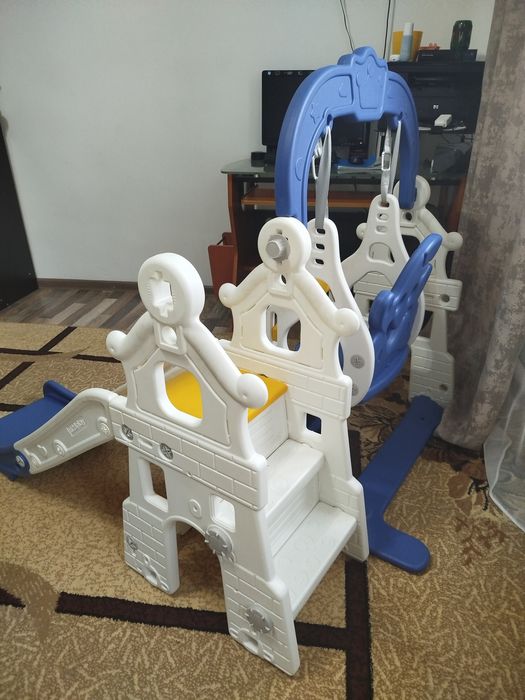 Качели с горкай б/у