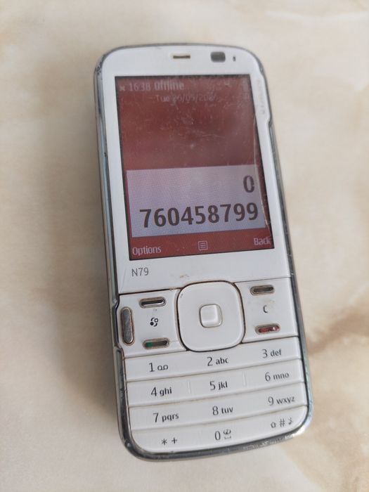[N79] Vând Nokia N79 pe alb, perfect funcțional și NEcodat //poze reale