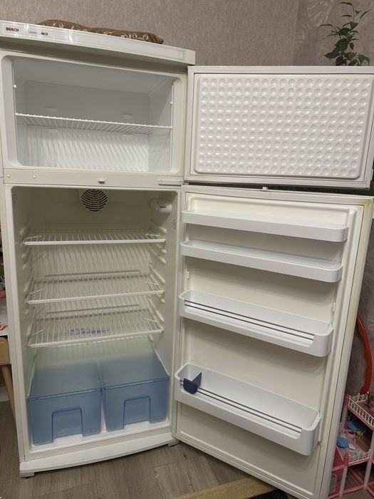 Продам холодильник Bosch