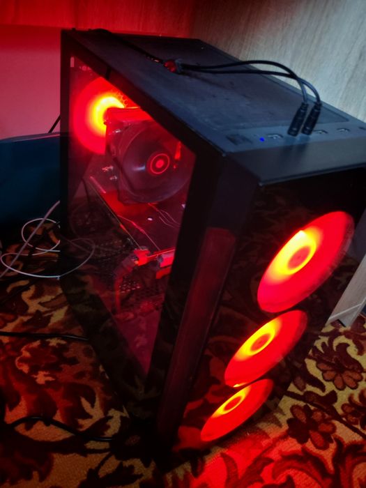 Продается игровой компьютер в отличном состоянии