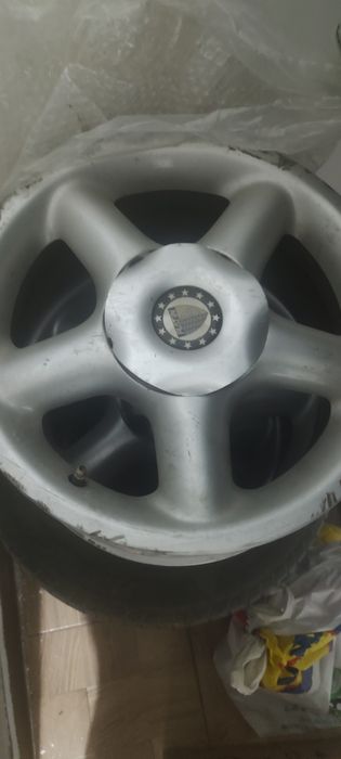 Jante aluminiu sunt date jos de pe BMW e46 R15