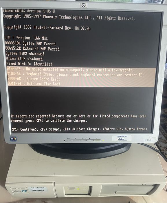 HP Vectra VL5/166 Series 5 DT( Pt. pasionatii de tehnologie retro)