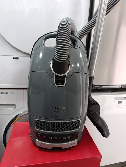 Прахосмукачка Miele Complete C3 Grey Pearl