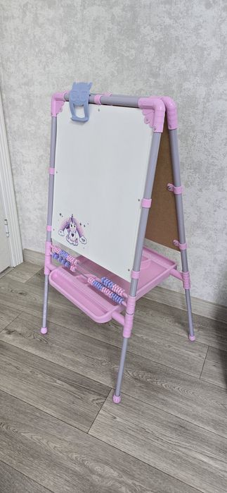 Двухсторонний мольберт для рисования