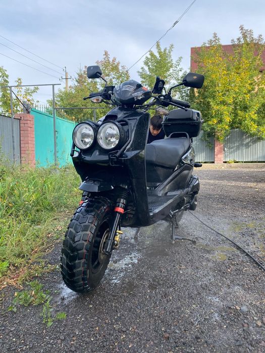 Продам скутер бумер