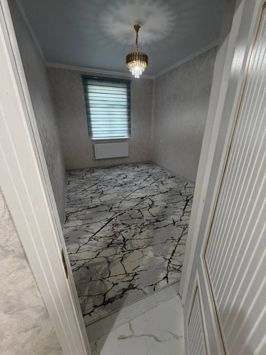 Xiva shaharda arzon kvartira srochni sotiladi