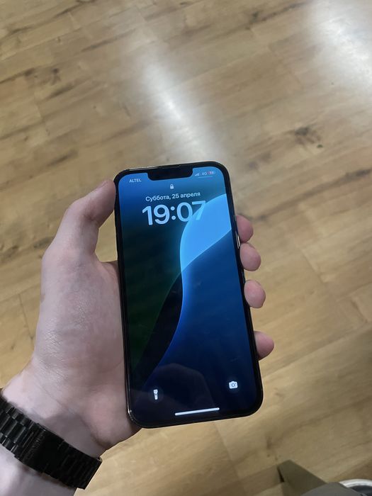 Продам iPhone 13 Pro