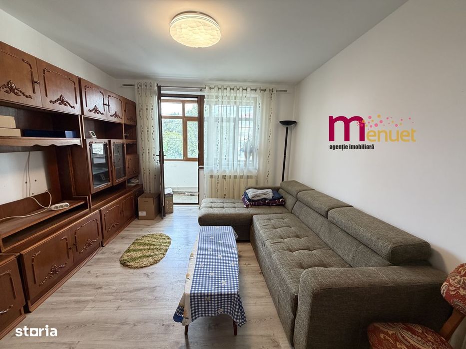 Apartament 3 camere,str.Victoriei+garaj si boxa