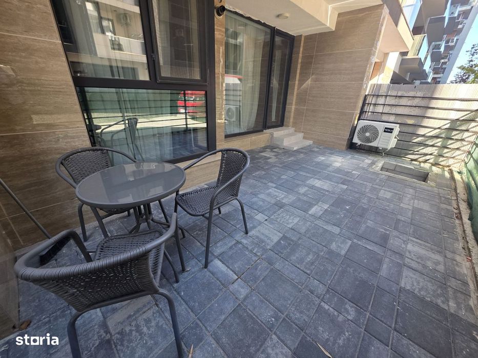 Studio prima linie la mare, zona club Azimuth 85000 euro