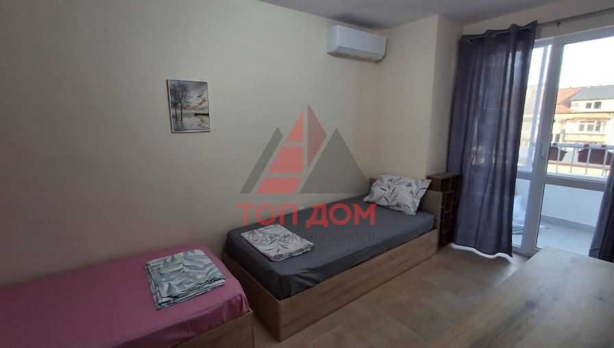 Дава се под наем Тристаен апартамент в Варна, Център - 77 кв.м за 1100 € - Снимка #5