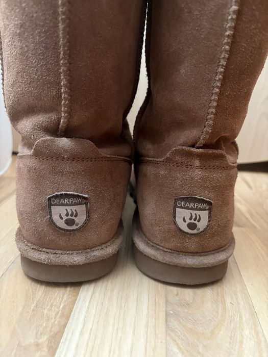 Vand cizme Bear Paw ( stil UGG), marimea 35, cu lana, stare excelenta