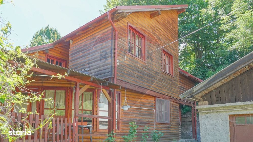 Casă din lemn la 1 km de Castelul Bran, potențial turistic!