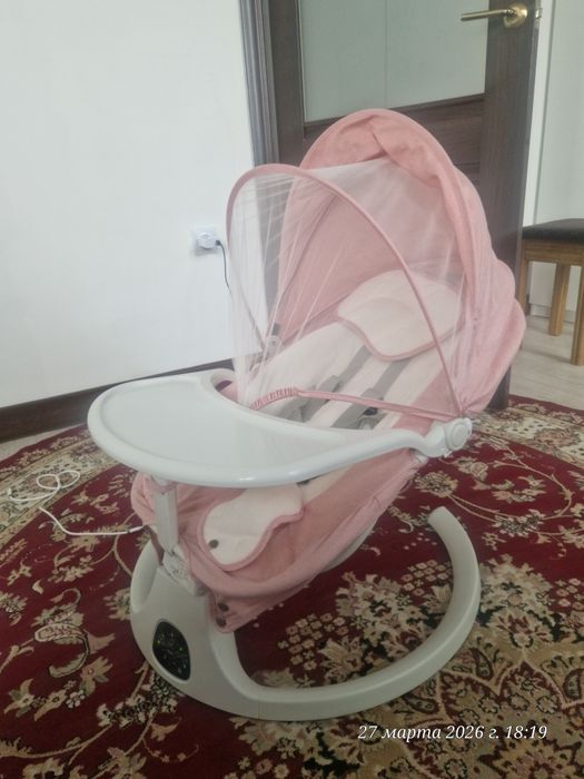 Продам кресло качалку