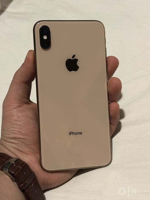 Iphone xs max gold