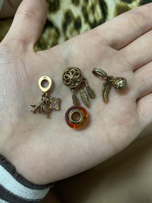 Продам браслет Pandora