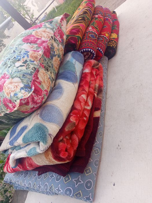 Корпе одеял за всё 5000 .