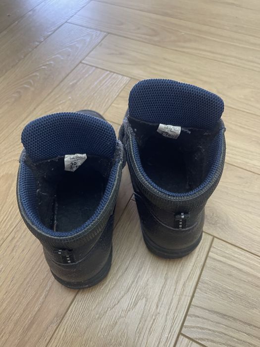 Ботинки Лель кожанные на мальчика , размер 30.