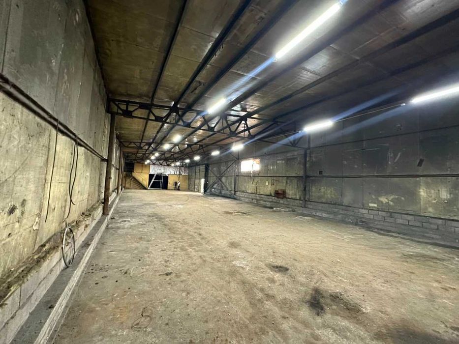 Складское помещение 550 м² с дополнительным вторым этажом, 50 кВт