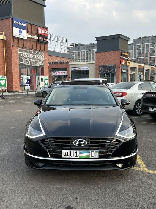 Hyundai sonata 2022 qora 2mator