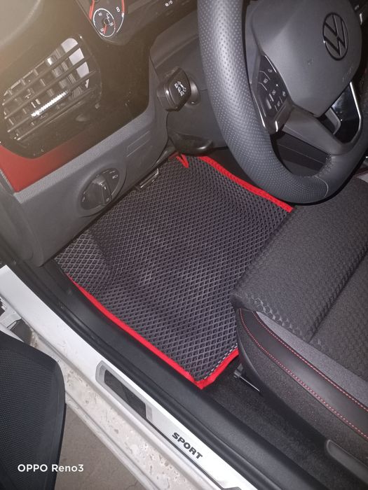 Продам поло лифтбек