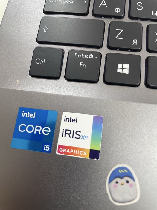 Продаю ноутбук мощный Асус VivoBook