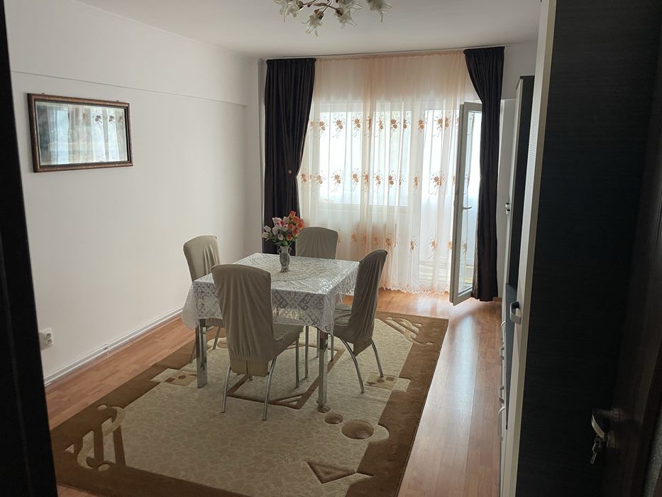 Chirie  apartament Micro17