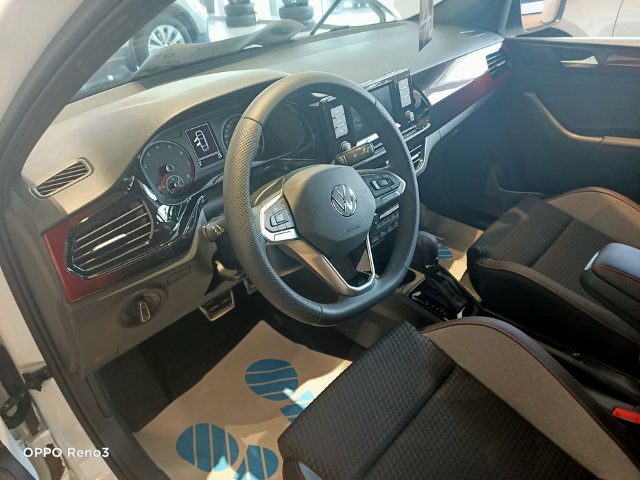 Продам поло лифтбек