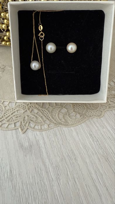 Комплект из жемчуга